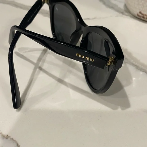MIU MIU Black Sunglasses - Picture 10 of 12